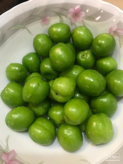 فروش گوجه سبز