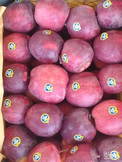 فروش سیب قرمز