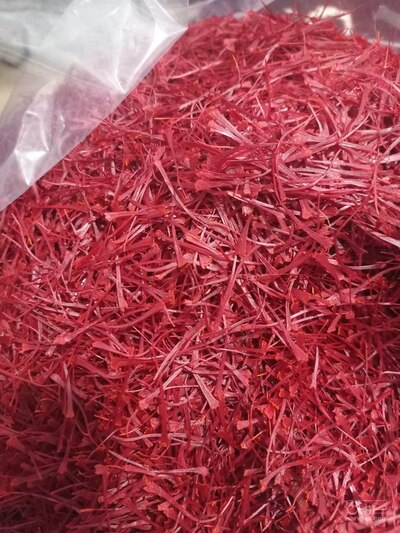 فروش زعفران (گیاه‌ دارویی)