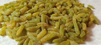 فروش کشمش سبز