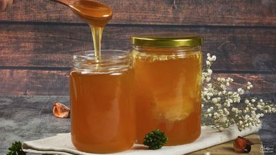 فروش عسل گشنیز و چند گیاه