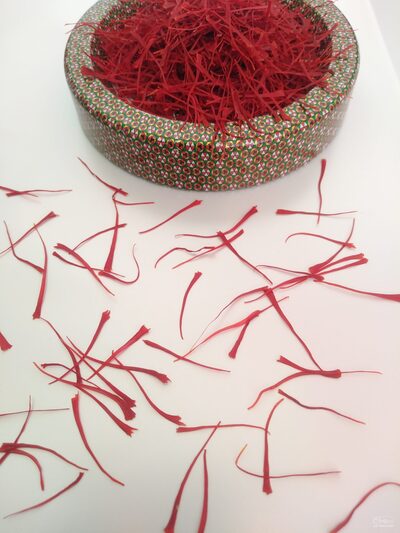 فروش زعفران (گیاه‌ دارویی)