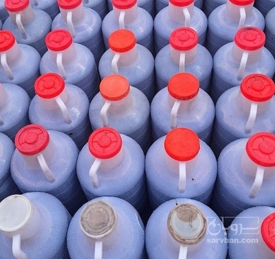 فروش شیره خرما برای دامداران و زنبور داران خوراک دام