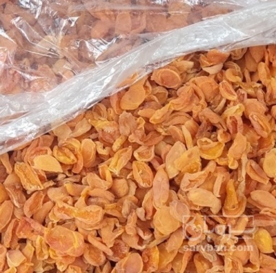 فروش برگه زردآلو با هسته و بی هسته