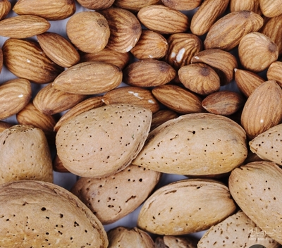 فروش بادام سنگی