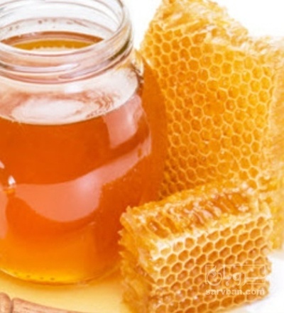 فروش عسل کنار