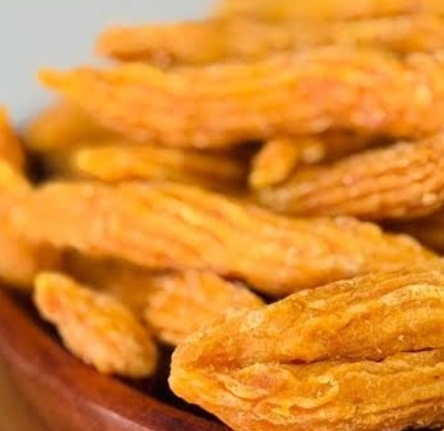 فروش زردآلو شاخه ایی خشک