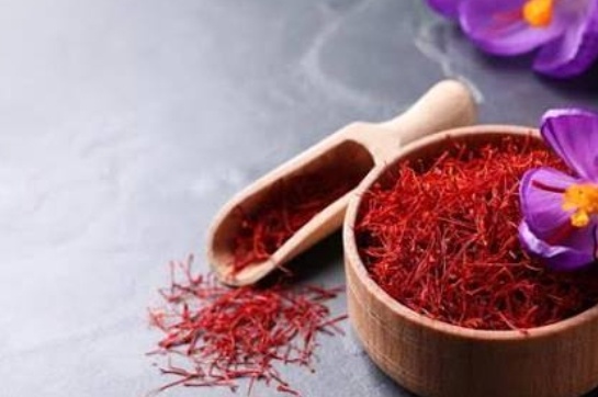 فروش زعفران  سوپر نگین گیاه‌ دارویی)