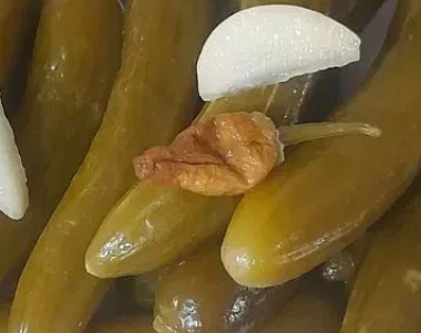 فروش خیار شور نول