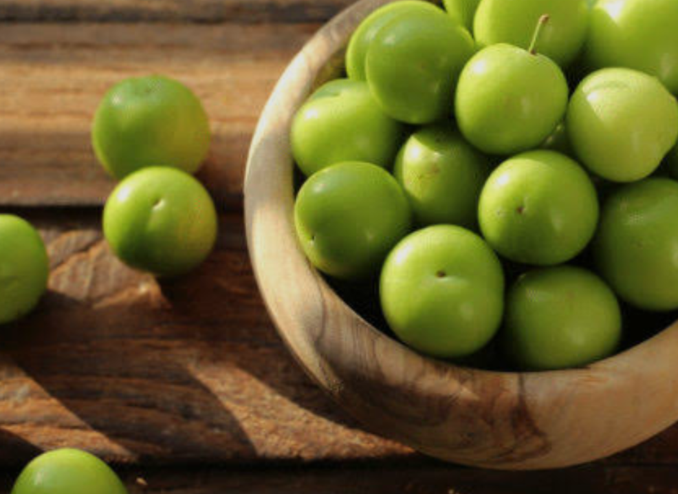 فروش گوجه سبز