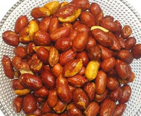 فروش بادام زمینی