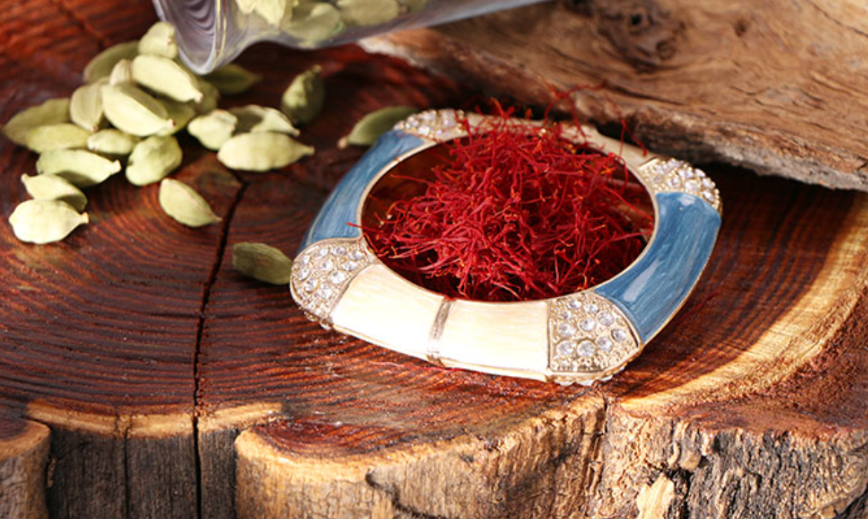 فروش زعفران (گیاه‌ دارویی)