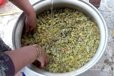 فروش عرق بیدمشک