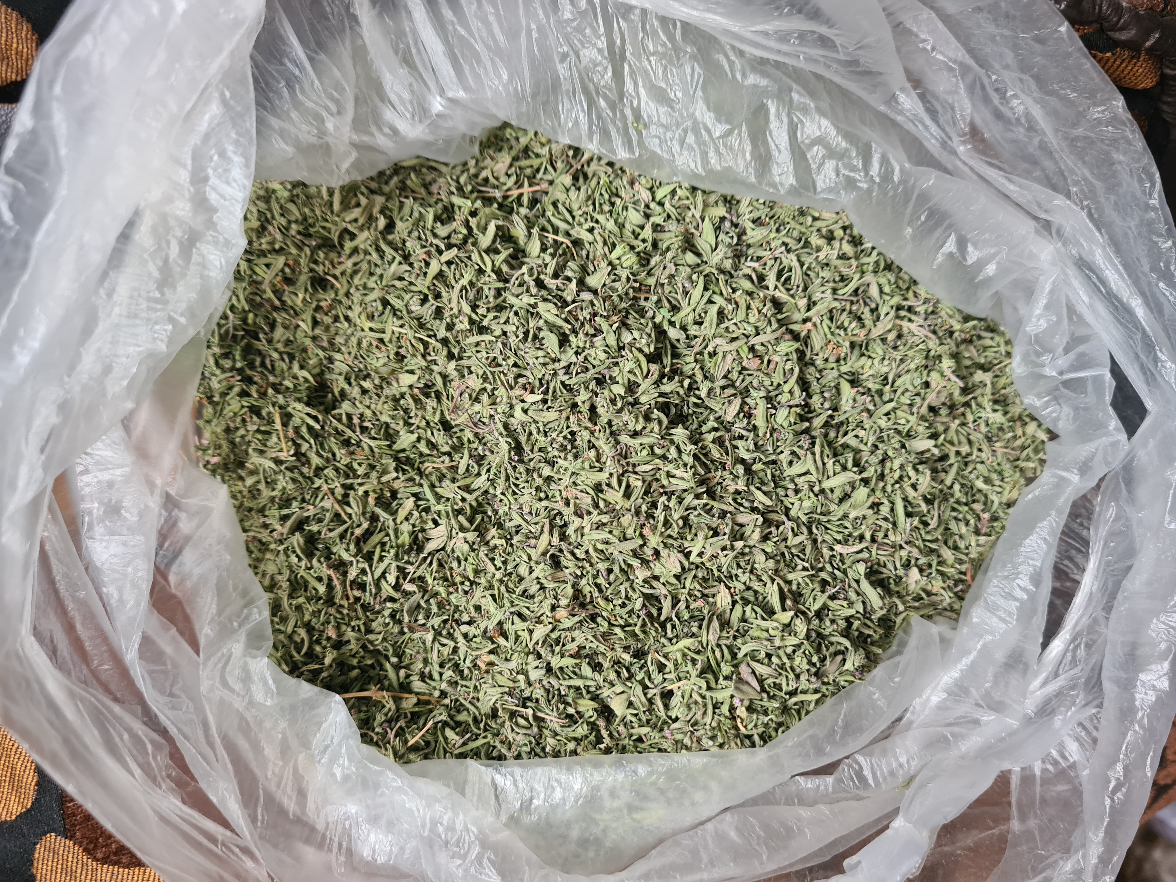 فروش آویشن خشک (گیاه‌ دارویی)