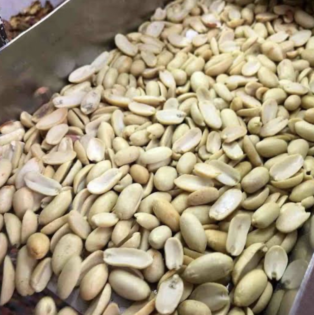 فروش بادام زمینی