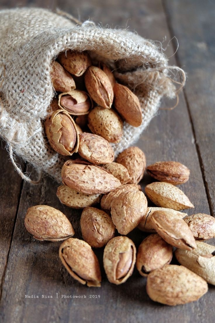 فروش بادام درختی