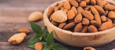 فروش بادام درختی