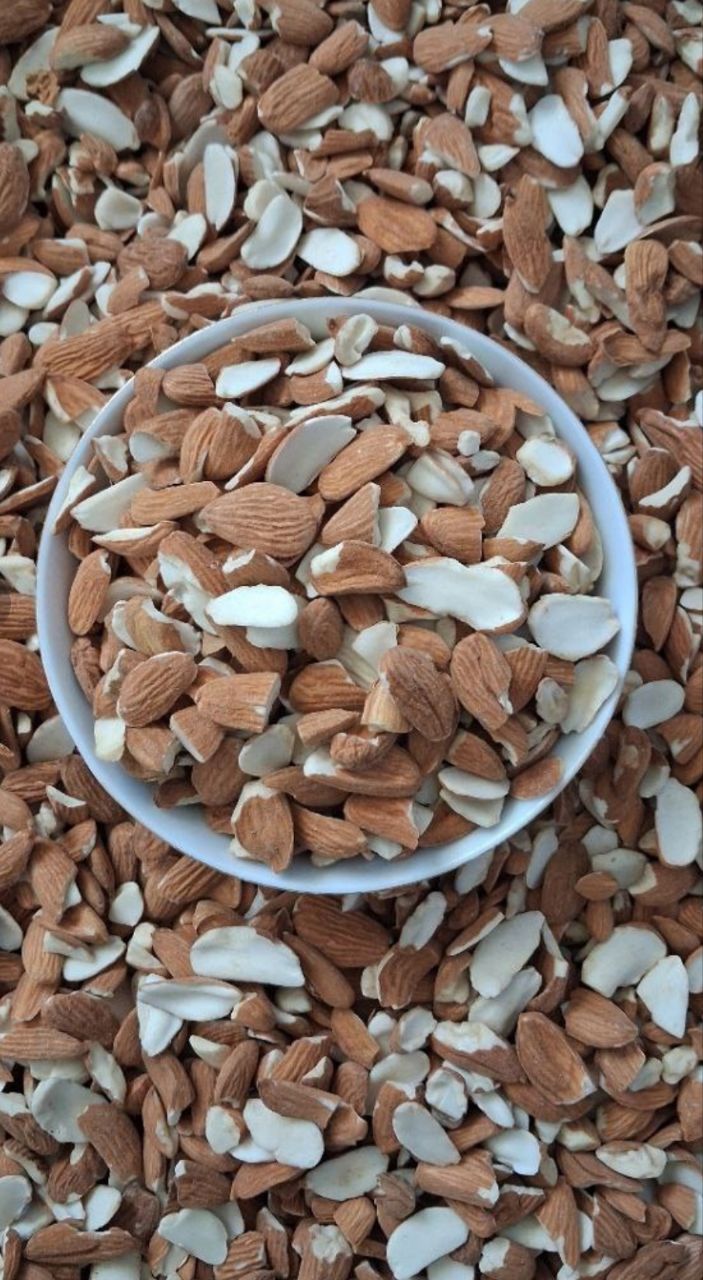 فروش بادام درختی