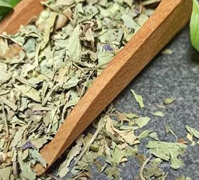 فروش ریحان (گیاه‌ دارویی)