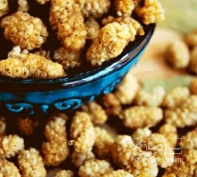 فروش توت خشک