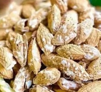 فروش بادام کاغذی